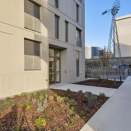 Appartamento Chic Apart With Balcony Near Paris Ivry-sur-Seine Esterno foto